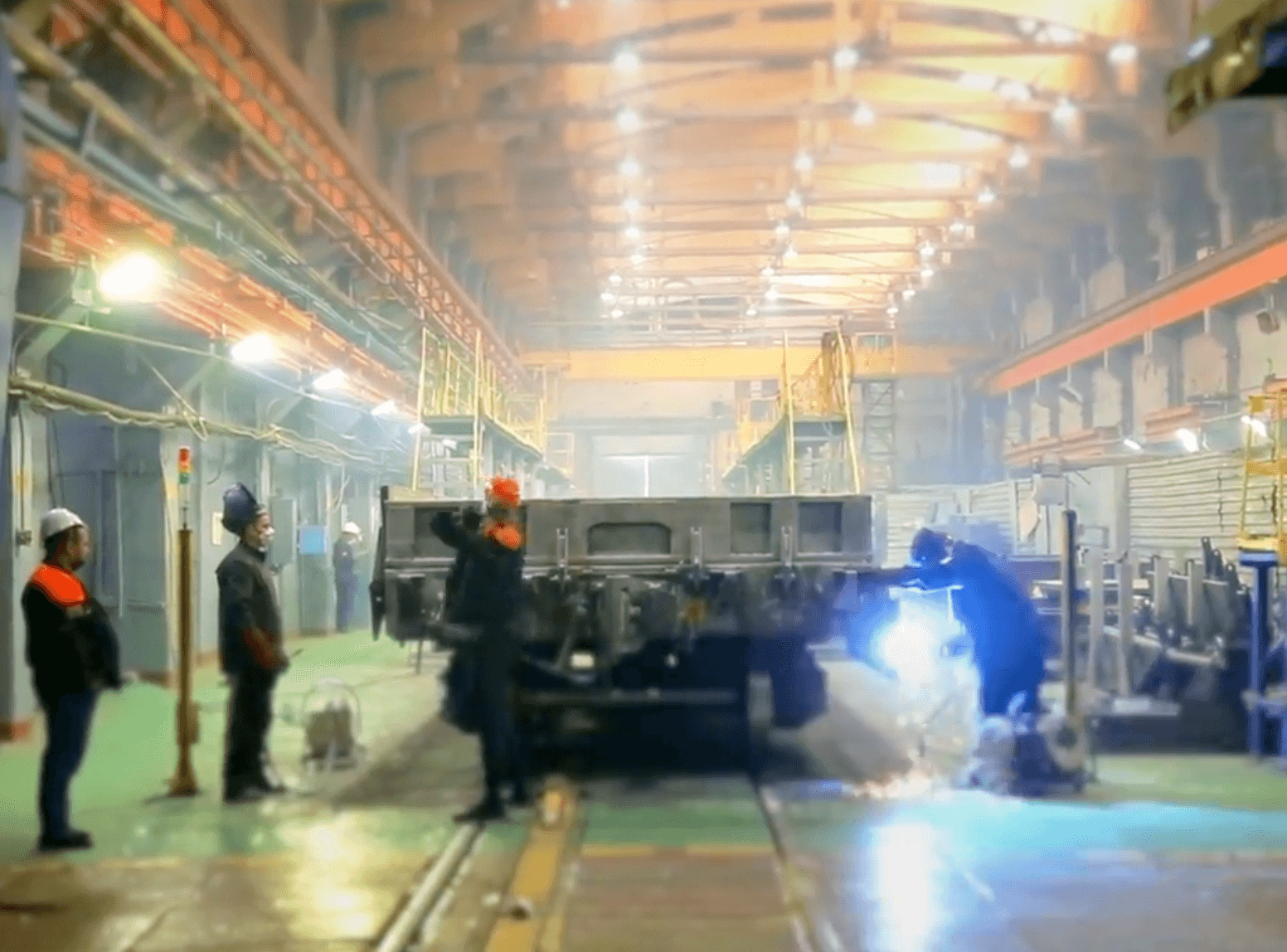 Бывший сотрудник Уралвагонзавода получил 1,5 млн рублей компенсации за травму ноги