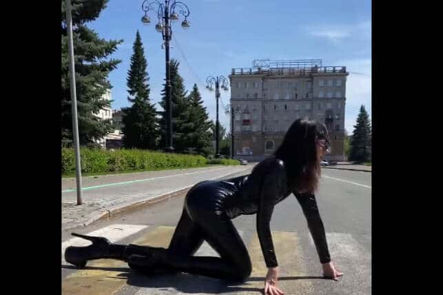 Нижний Тагил покоряет женщина-кошка