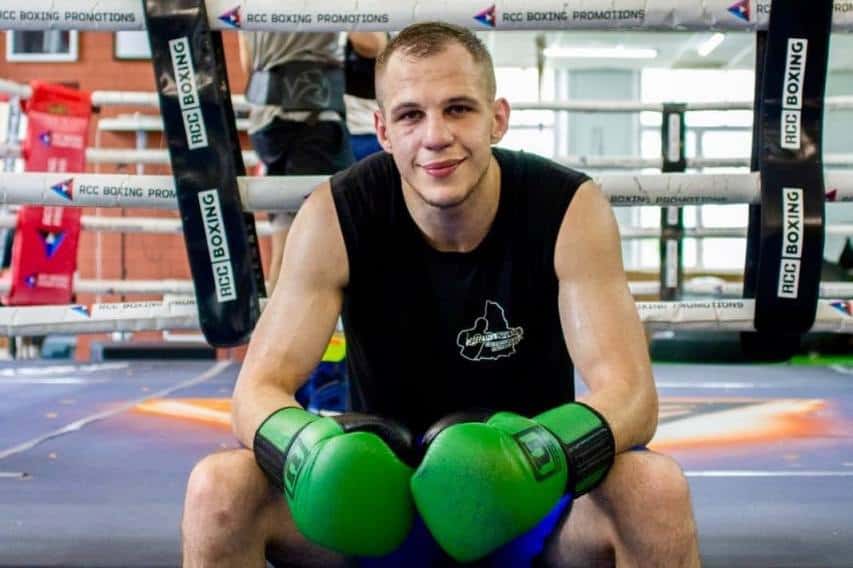 Боксер из Нижнего Тагила продолжает участие в чемпионате России