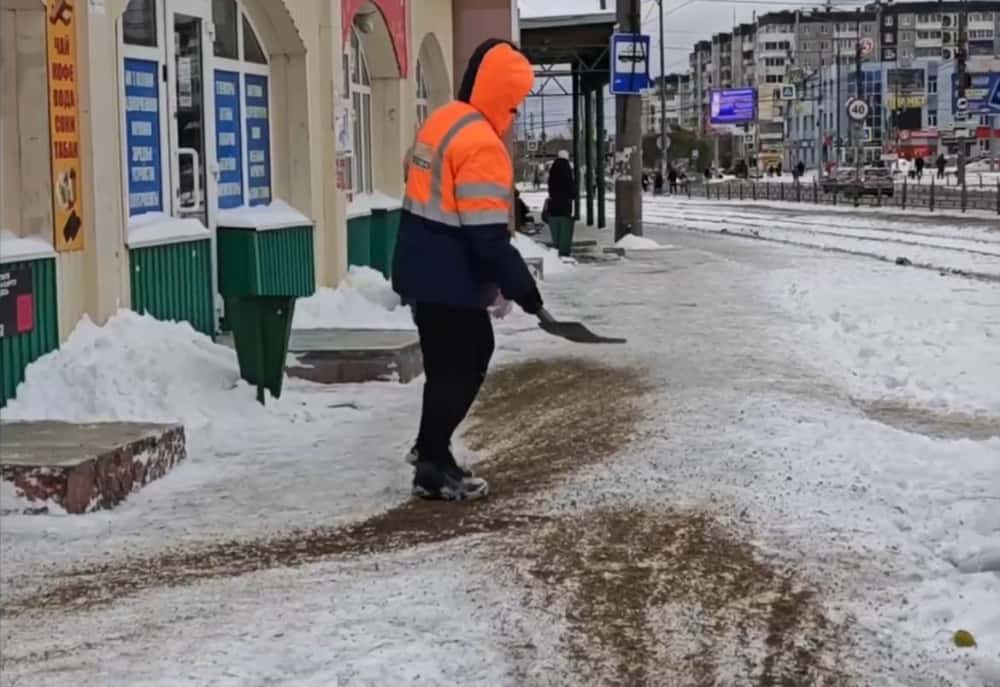В Нижнем Тагиле появился первый гололед на улицах