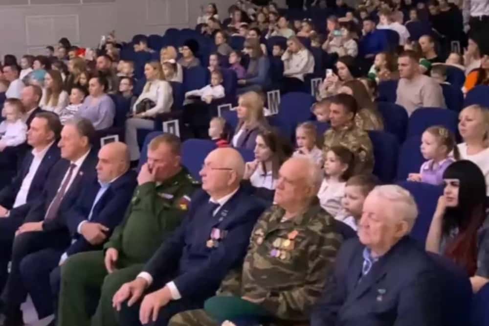 В Нижнем Тагиле медали за героизм отцов получили 209 детей 