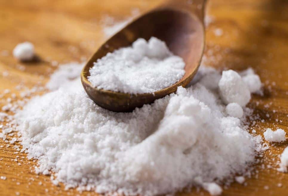 Россияне потребляют 11 граммов соли в день при норме менее пяти: это один из факторов высокой смертности