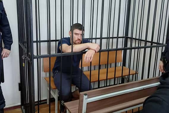 «Они не виноваты»: жена задержанного после взрыва тагильской пятиэтажки газовщика дала комментарий