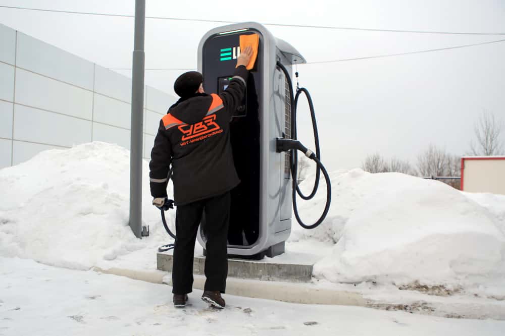 В Нижнем Тагиле запустили первую быструю зарядную станцию для электрокаров