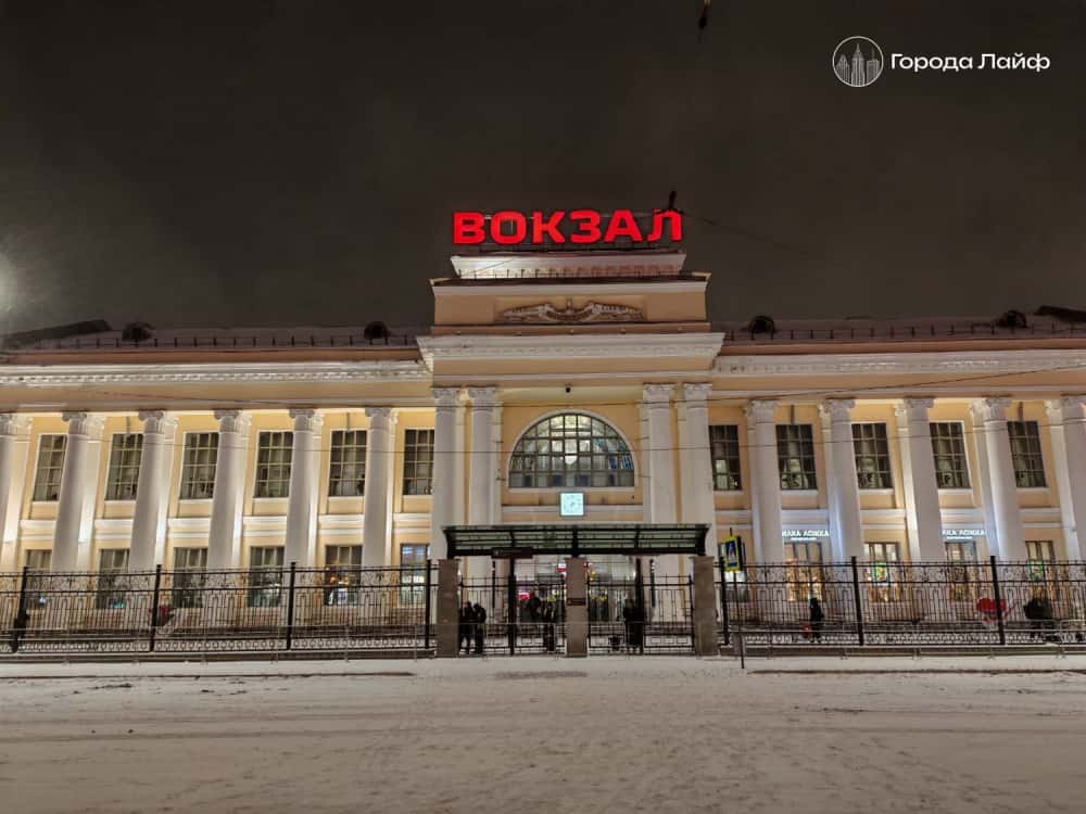 В туалете екатеринбургского вокзала поймали вахтовика-наркомана: вещества он купил у тагильчанина