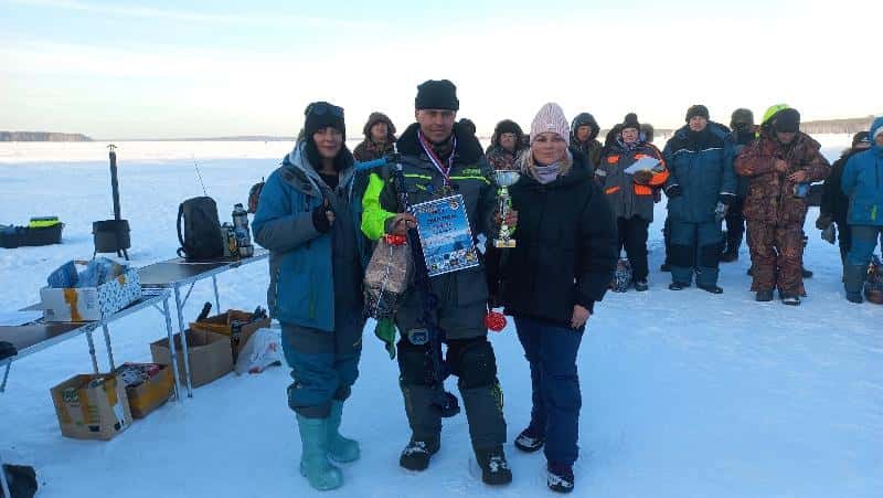 Житель Нижнего Тагила наловил 5,6 кг рыбы и стал победителем фестиваля на Белоярском водохранилище