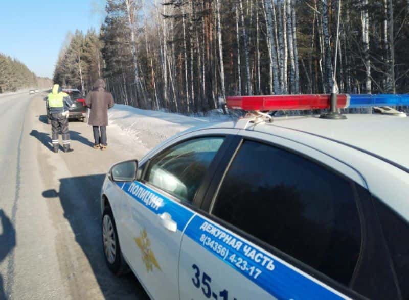 На трассе «Екатеринбург – Нижний Тагил – Серов» задержали водителя с долгами в 700 тысяч рублей