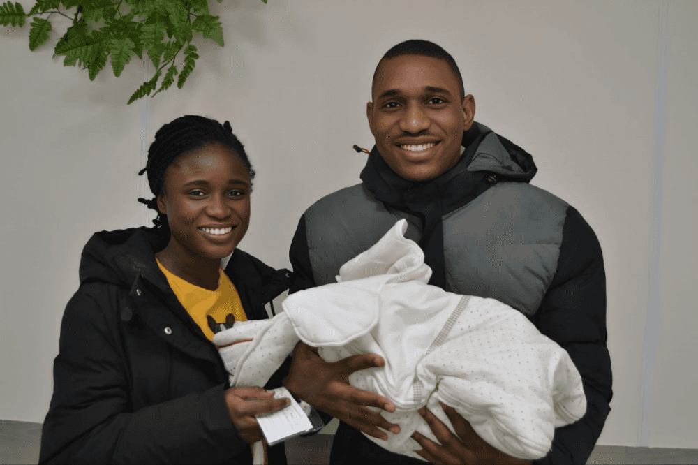 «Здесь очень теплая дружба»: медики из Свердловской области помогли женщине из Нигерии стать мамой