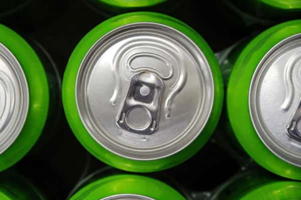 Скрытые опасности энергетиков: врач-кардиолог рассказала об агрессии, которая возникает от данного напитка