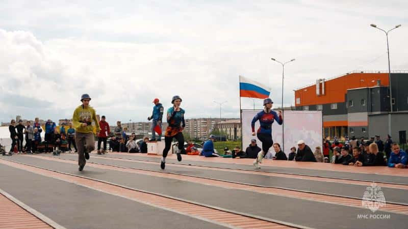 В Нижнем Тагиле прошли соревнования по пожарно-спасательному спорту в честь памяти героев Чернобыля