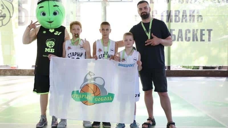 Тагильские баскетболисты завоевали серебро на всероссийском турнире  