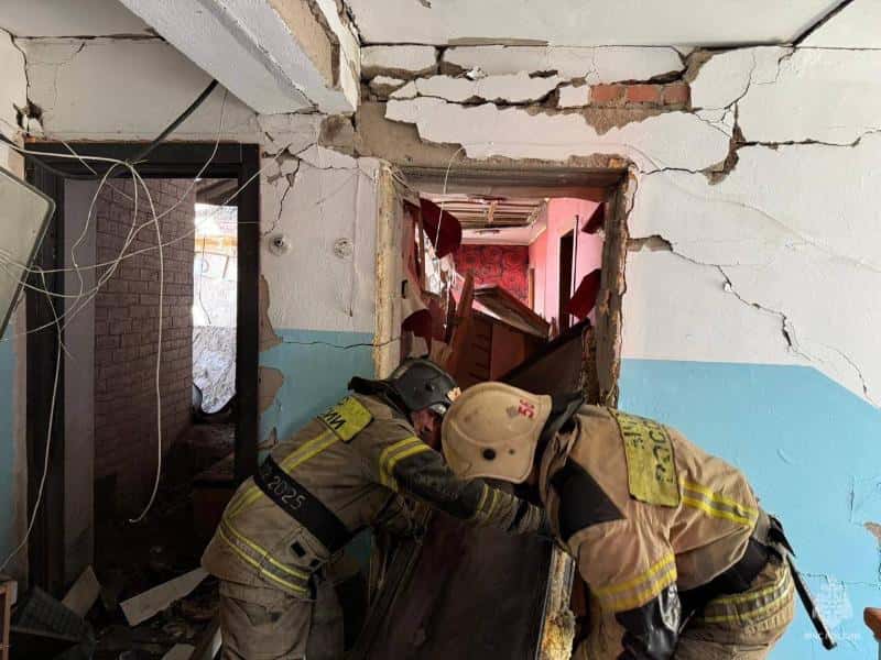 Свердловчанин включил чайник и спровоцировал взрыв газа в многоэтажке: пострадали четверо человек 