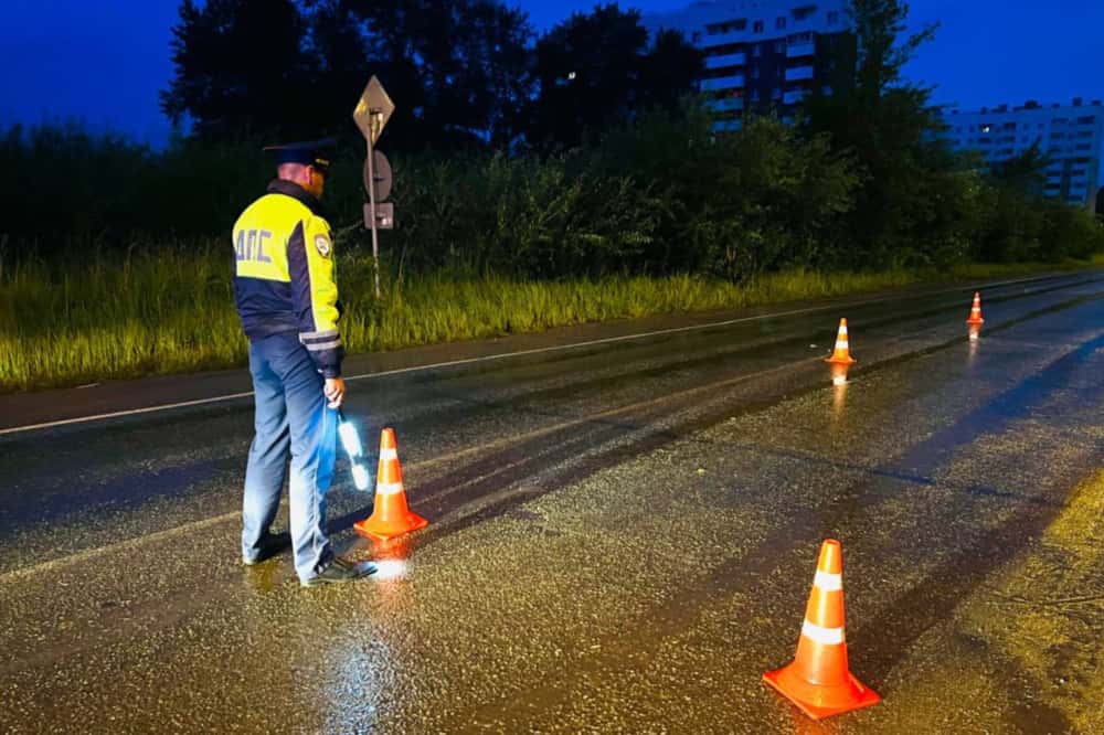 Бросил умирать на дороге: в Нижнем Тагиле водитель сбил пешехода и скрылся с места ДТП
