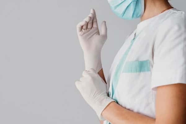 ТОП-15 специалистов, которых сильнее всего не хватает в Свердловской области: на первом месте врачи