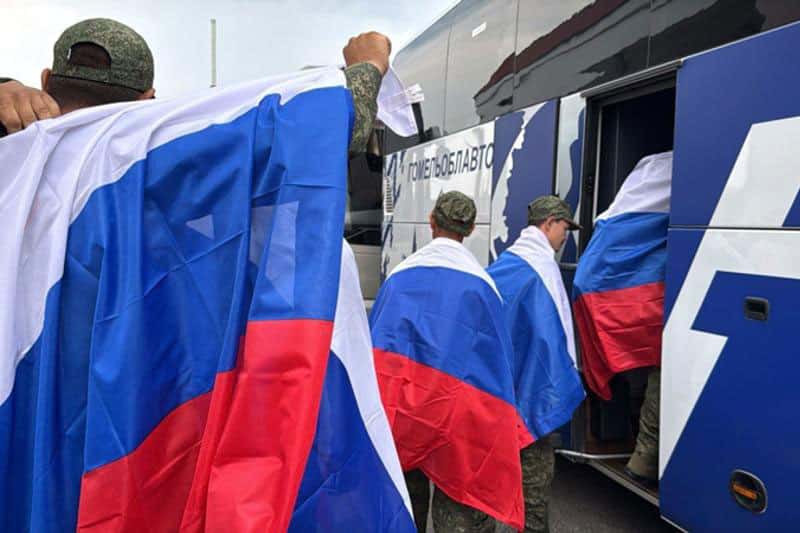 Россия и Украина обменялись пленными: военные из Нижнего Тагила, Карпинска и Екатеринбурга вернулись домой