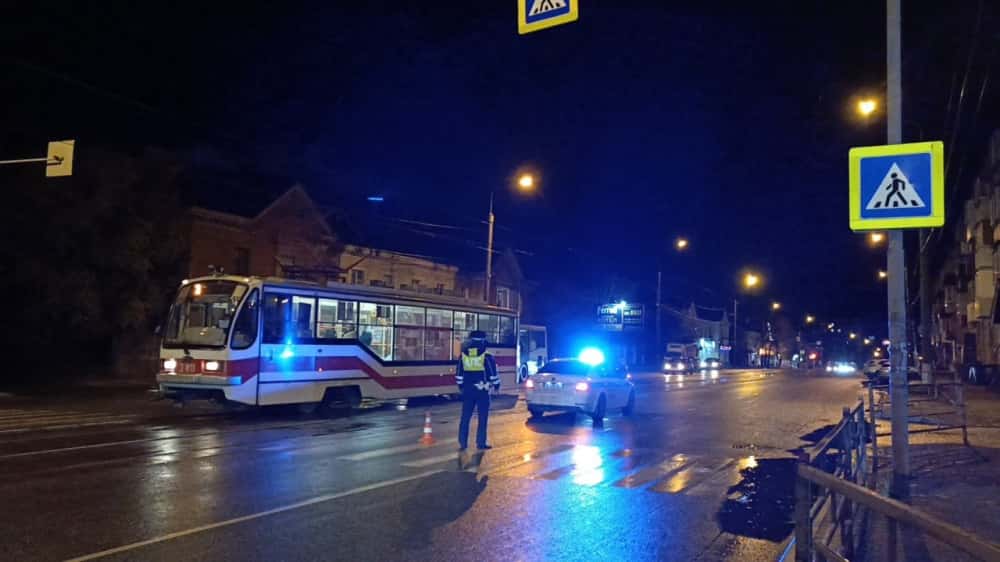 Водитель не уступил дорогу пешеходу в Нижнем Тагиле: пострадала женщина