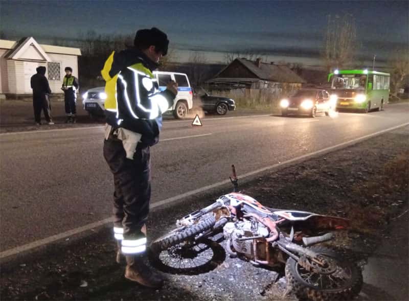 В Серове 14-летний водитель питбайка оказался в больнице после ДТП