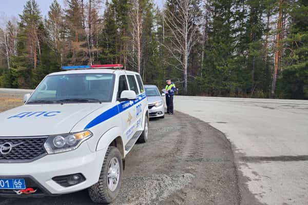В Нижнем Тагиле при столкновении двух автомобилей пострадала 52-летняя женщина