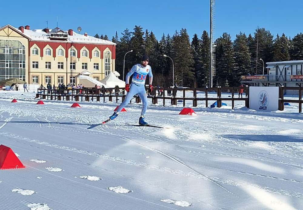 Спасатели УрФО соревновались в лыжных гонках в Нижнем Тагиле