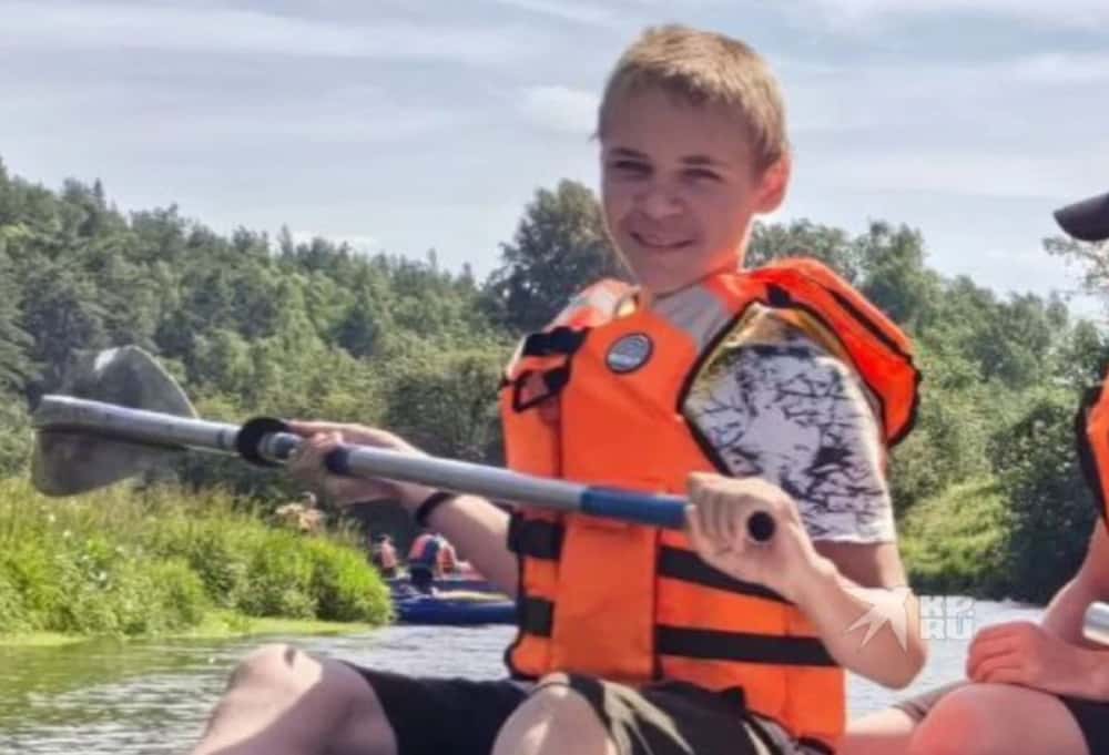 «Не успел дойти 10 метров»: что стало со школьником на Урале, которого на «зебре» сбила Lada