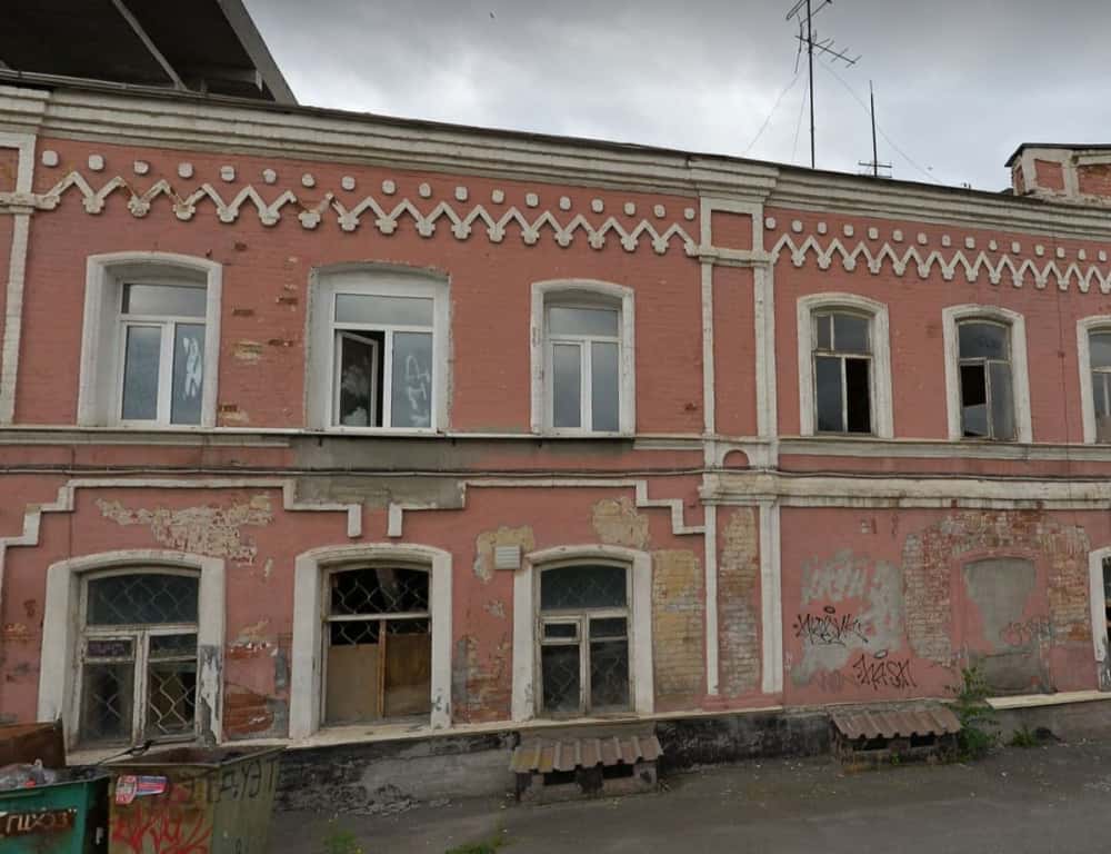 «Рушится и падает на людей»: в Нижнем Тагиле нет денег на спасение памятников архитектуры
