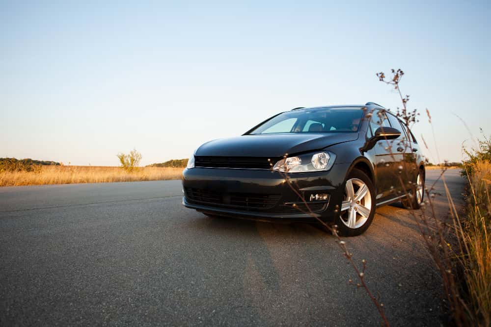 Восемь. Раз: импорт мощных подержанных авто рухнул в 8 раз — с 12 тысяч до полутора