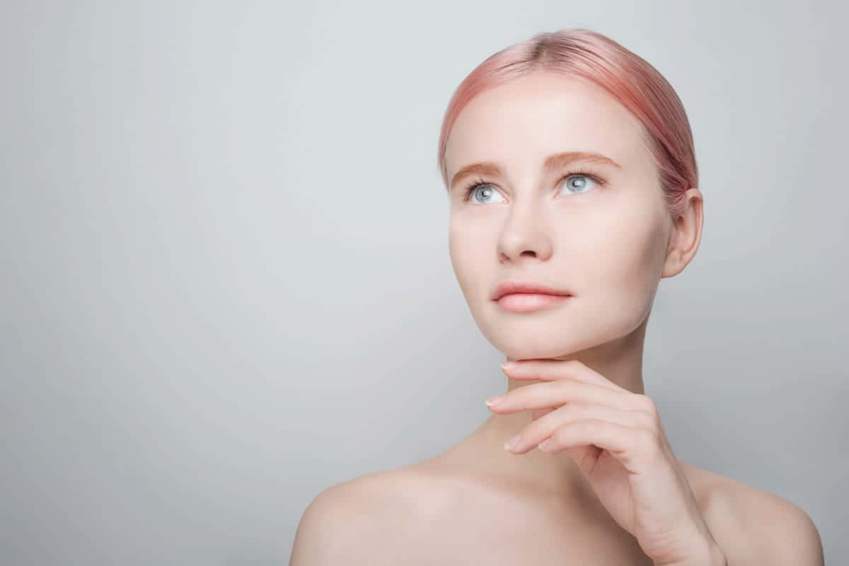 Добавляю это средство — и кожа белая, как у кореянок: к лету лицо будет сиять ярче солнца