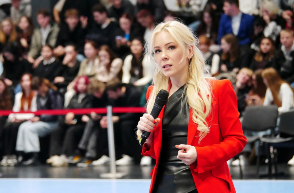 Екатерина Мизулина выявила каналы, где угрожают тагильским школьникам | Мизулина отреагировала на угрозы в адрес уральских школьников в Интернете 