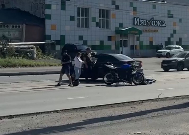 В Нижнем Тагиле на Индустриальной снова ДТП с мотоциклистом: байкер чудом выжил | В Нижнем Тагиле на улице Индустриальной произошло ДТП с участием мотоцикла и Ford Focus В Нижнем Тагиле на Индустриальной снова ДТП с мотоциклистом: байкер чудом выжил | В Нижнем Тагиле на улице Индустриальной произошло ДТП с участием мотоцикла и Ford Focus