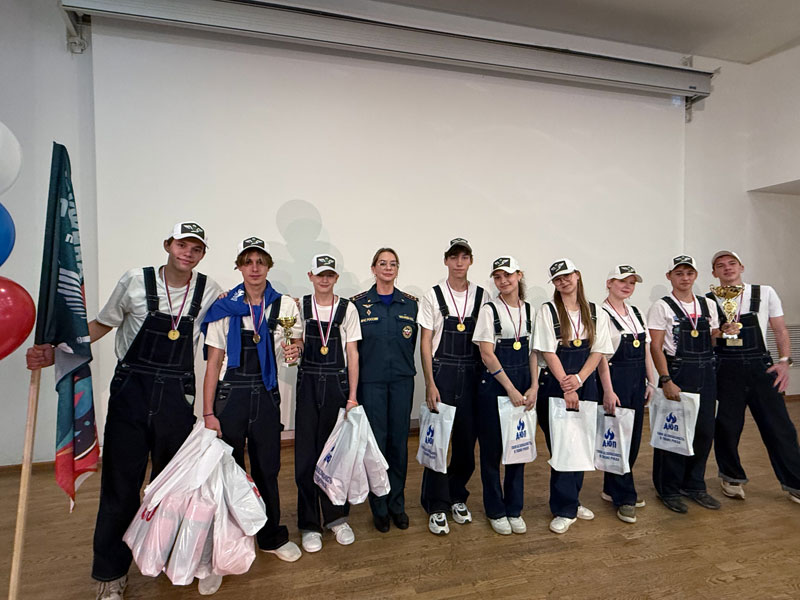 Дружина «01» из Нижнего Тагила стала лучшей на трёхдневном слёте юных пожарных | Нижний Тагил стал лидером слёта юных пожарных Свердловской области