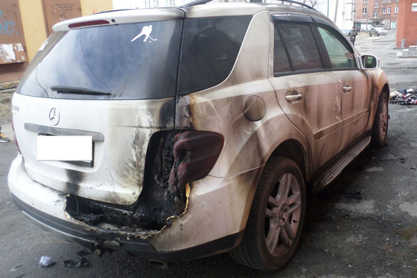 В Нижнем Тагиле сотрудники полиции оперативно установили и задержали подозреваемого в поджоге иномарки В Нижнем Тагиле сотрудники полиции оперативно установили и задержали подозреваемого в поджоге иномарки