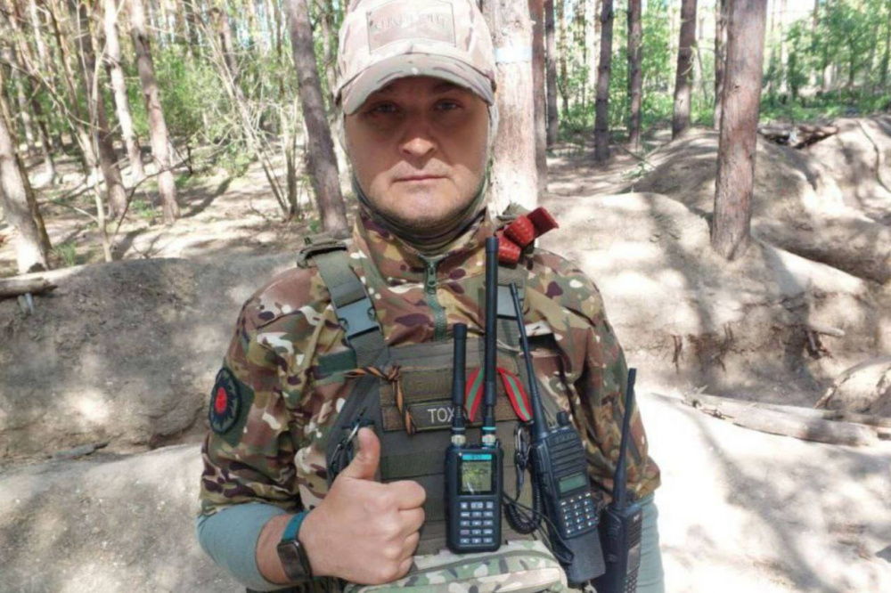 Не стал рисковать жизнями солдат: при выполнении боевого задания в зоне СВО погиб тагильчанин Антон Ильченко | Житель Урала, рисковавший собой ради других, погиб в ходе выполнения боевого задания в зоне СВО Не стал рисковать жизнями солдат: при выполнении боевого задания в зоне СВО погиб тагильчанин Антон Ильченко | Житель Урала, рисковавший собой ради других, погиб в ходе выполнения боевого задания в зоне СВО