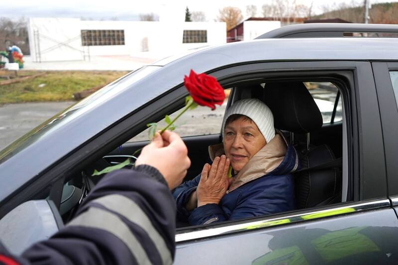 Госавтоинспекция поздравят свердловчан с Днем автомобилиста | ГИБДД поздравит свердловчан с Днем автомобилиста и напомнит о ПДД