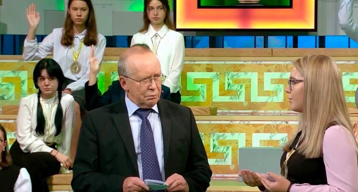 Уральские школьники могут стать участниками телевикторины и получить 100 тыс. рублей