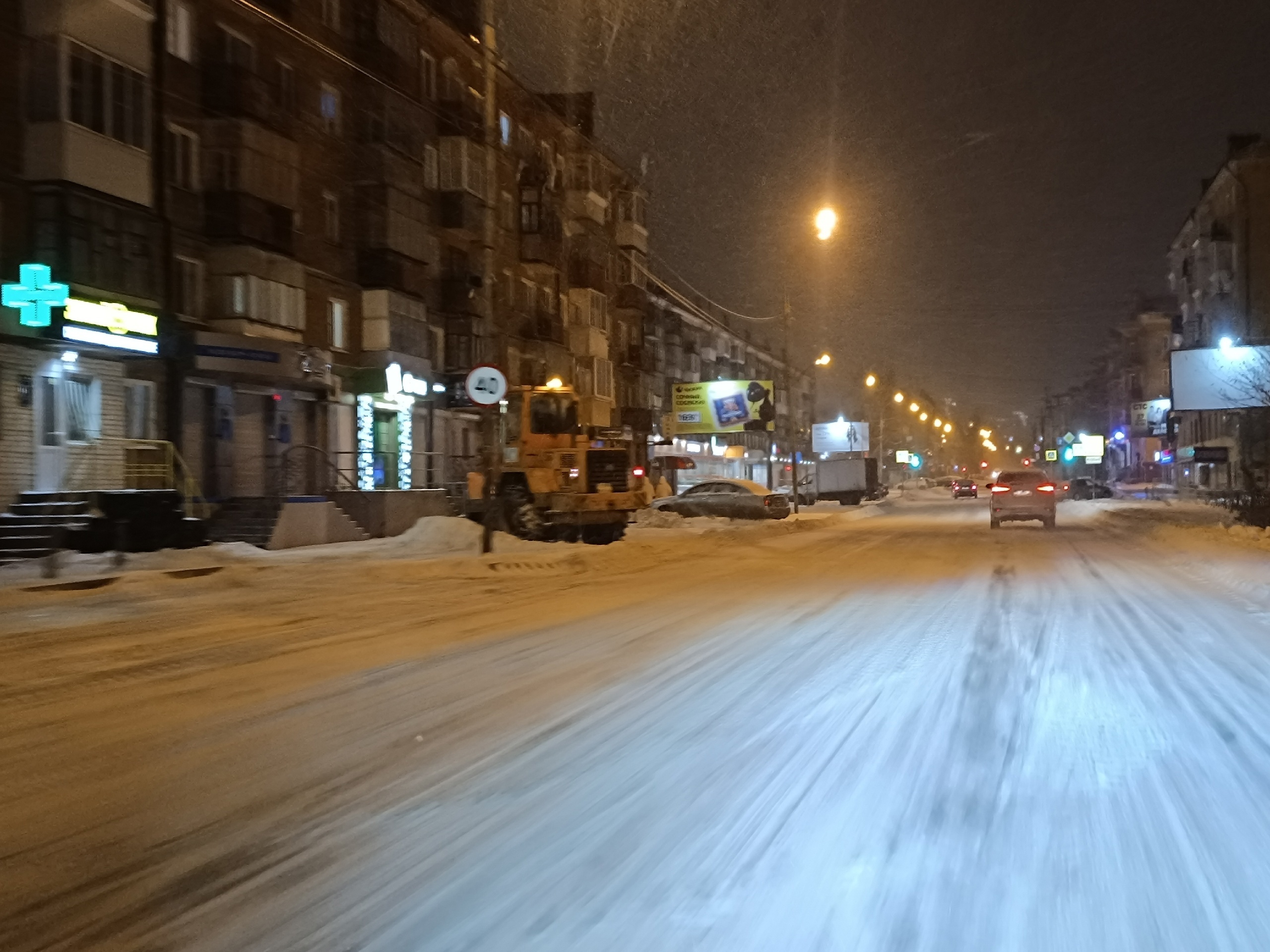 Председатель движения «Тагил без ям» оценил уборку дорог в Нижнем Тагил Председатель движения «Тагил без ям» оценил уборку дорог в Нижнем Тагил