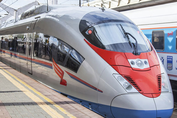 В Москву поставят 41 уральский локомотив | Для новой магистрали Москва–Санкт-Петербург поставят 41 поезд