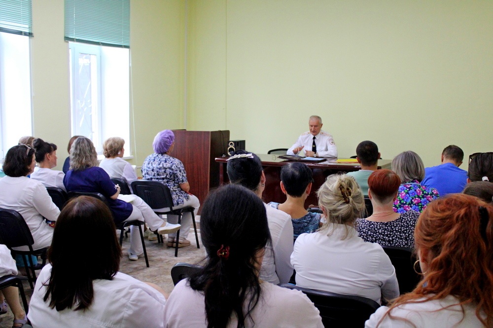 Персоналу городской больницы №2 и медицинским работникам рассказали о способах обмана граждан Персоналу городской больницы №2 и медицинским работникам рассказали о способах обмана граждан
