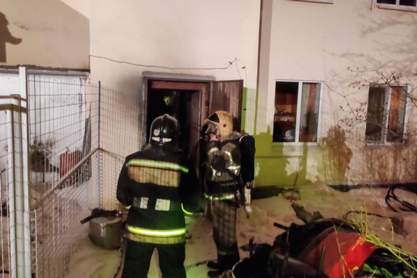 Накануне вечером в Нижнем Тагиле сгорел частный жилой дом