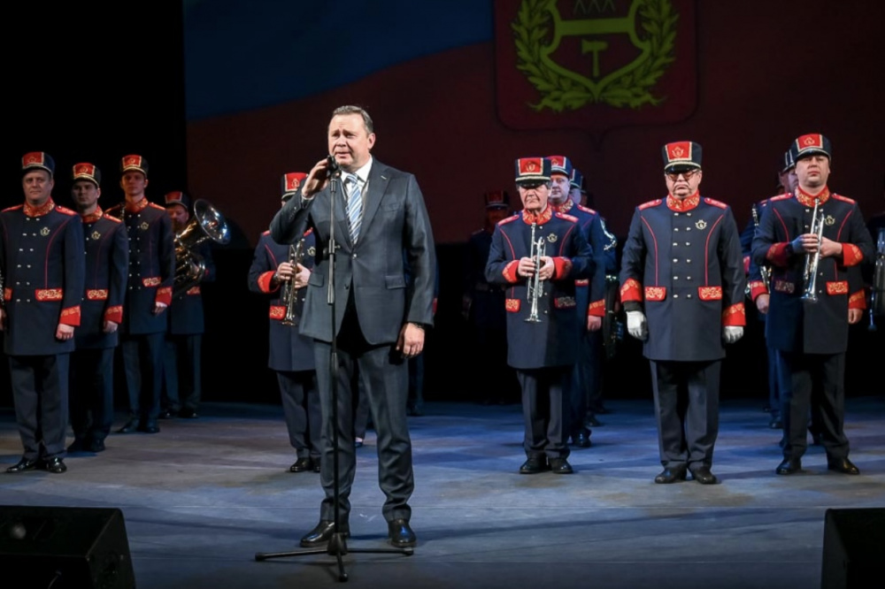 В Нижнем Тагиле состоялось городское торжественное собрание в честь Дня защитника Отечества  | На Урале прошло торжественное собрание в преддверии Дня защитника Отечества 