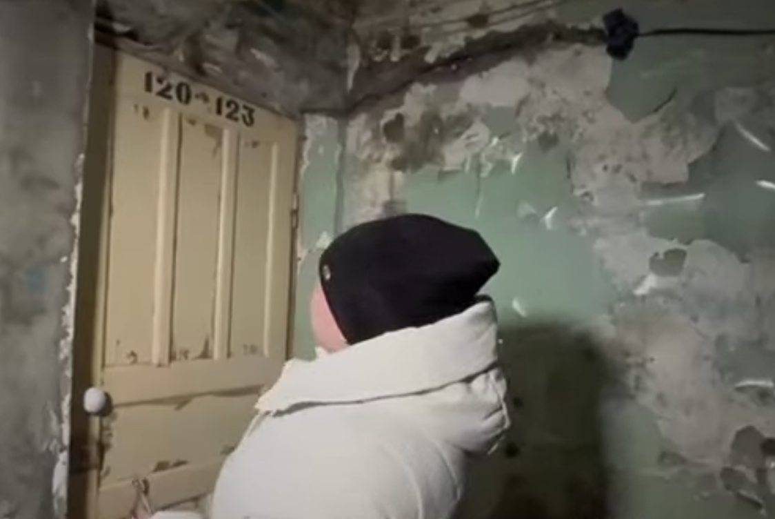 Жители Нижнего Тагила живут в общаге из фильма ужасов