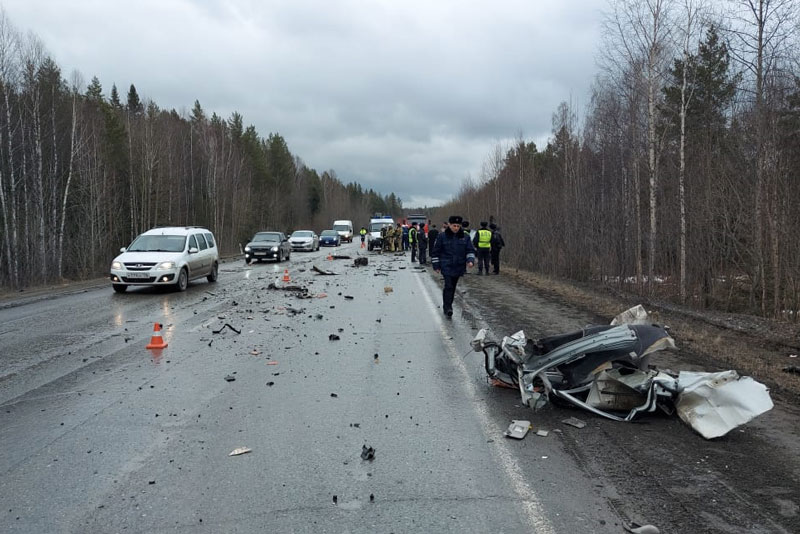 На 131 км автодороги Екатеринбург - Нижний Тагил - Серов Госавтоинспекция выясняет обстоятельства ДТП На 131 км автодороги Екатеринбург - Нижний Тагил - Серов Госавтоинспекция выясняет обстоятельства ДТП