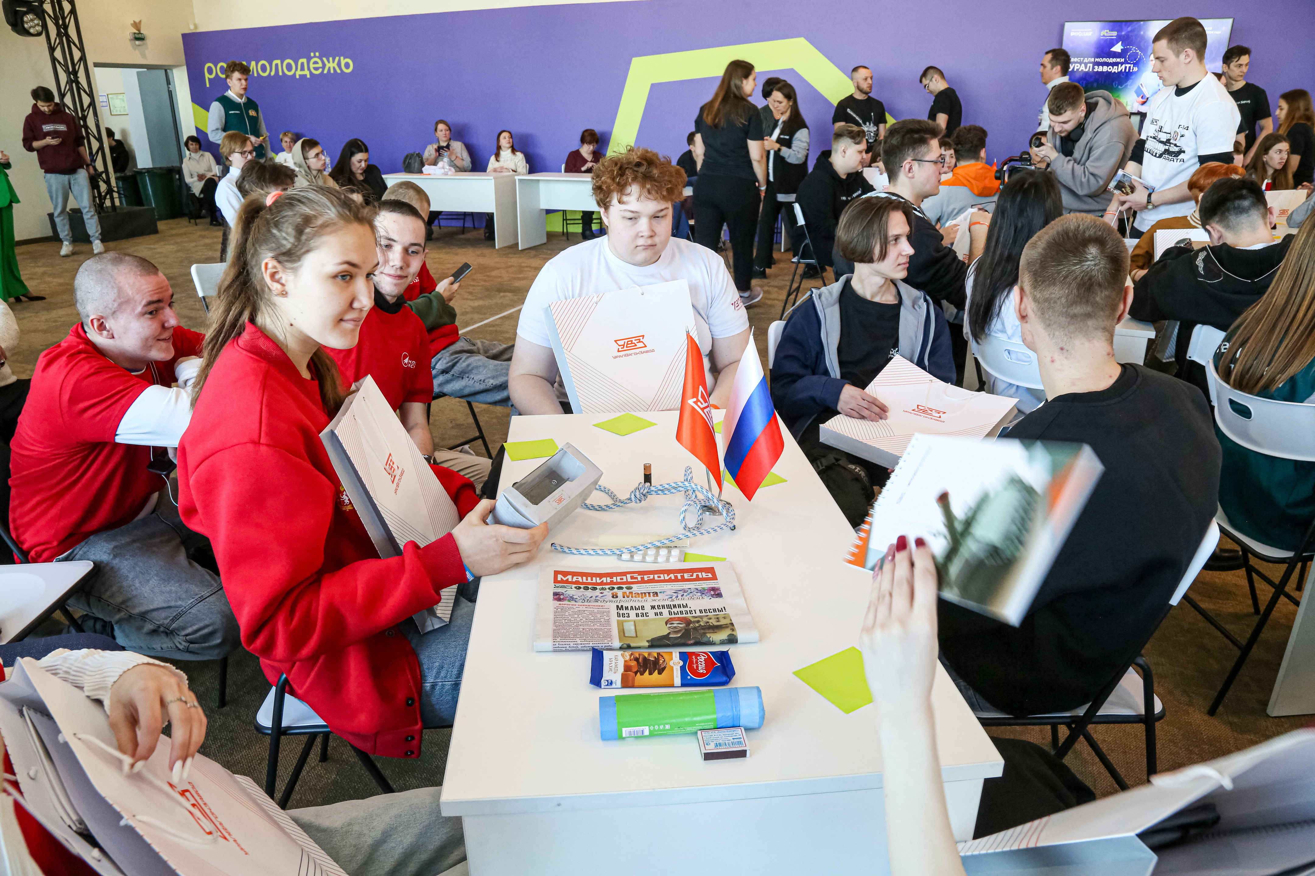 Уралвагонзавод представил свои вакансии на выставке «Россия»