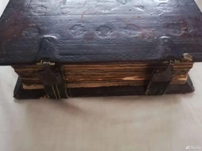 В Нижнем Тагиле выставлена на продажу уникальная старообрядческая книга «Триодь Цветная» за 20 млн | Старообрядческая рукопись с экспертизой продаётся в Нижнем Тагиле