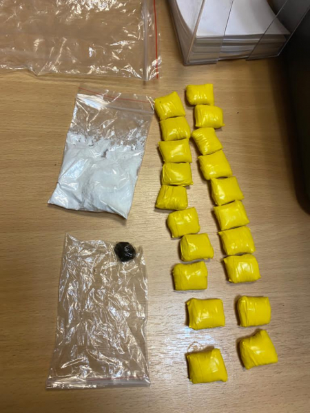 Транспортные полицейские Нижнего Тагила пресекли сбыт наркотических средств