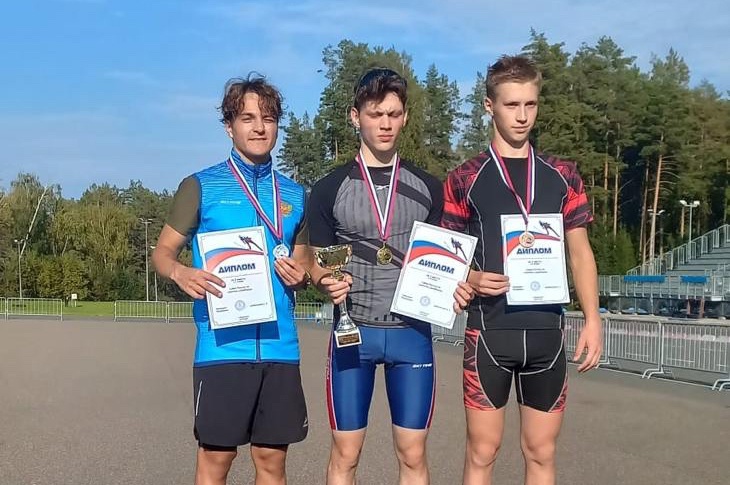 Тагильский двоеборец стал бронзовым призером третьего этапа Кубка России | Свердловский спортсмен забрал бронзу на Кубке России