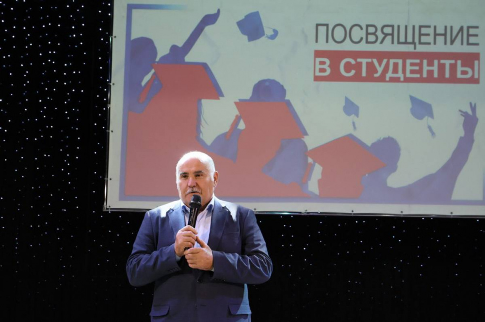 Первокурсников Нижнего Тагила посвятили в студенты на масштабном мероприятии | На Урале прошло посвящение первокурсников в студенты Первокурсников Нижнего Тагила посвятили в студенты на масштабном мероприятии | На Урале прошло посвящение первокурсников в студенты