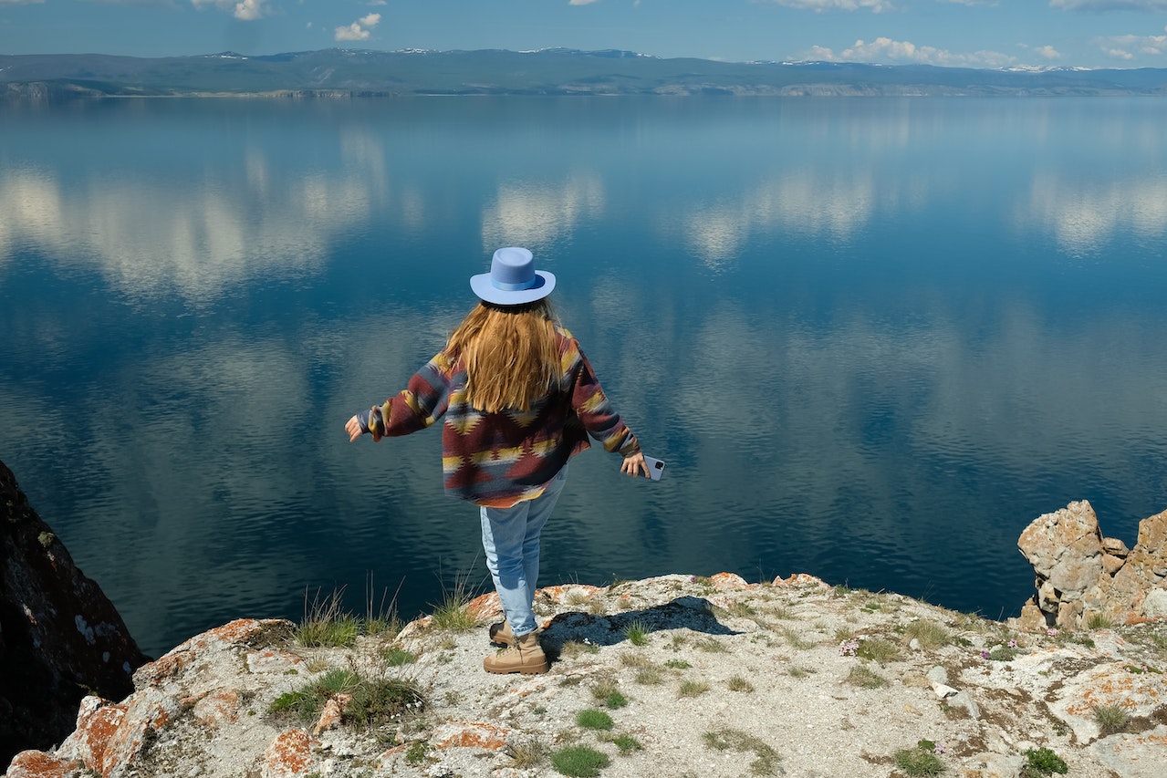 Туристическая карта для молодежи: стимул к путешествиям и развитию внутреннего туризма в России