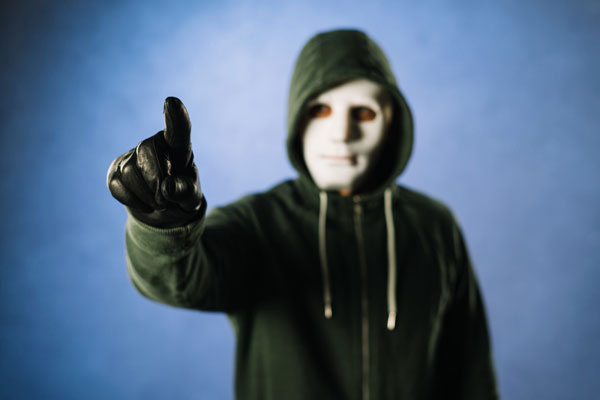 В Нижнем Тагиле родители боятся за своих детей: в городе заметили сексуального маньяка | На Урале заметили обнаженного мужчину, совершающего действия сексуального характера