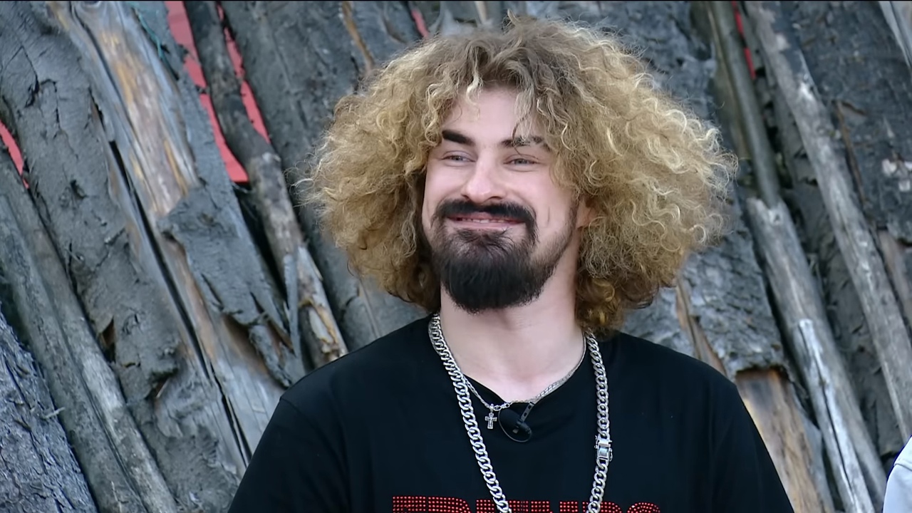 На телешоу «Дом-2» пришёл скандально известный блогер из Нижнего Тагила На телешоу «Дом-2» пришёл скандально известный блогер из Нижнего Тагила