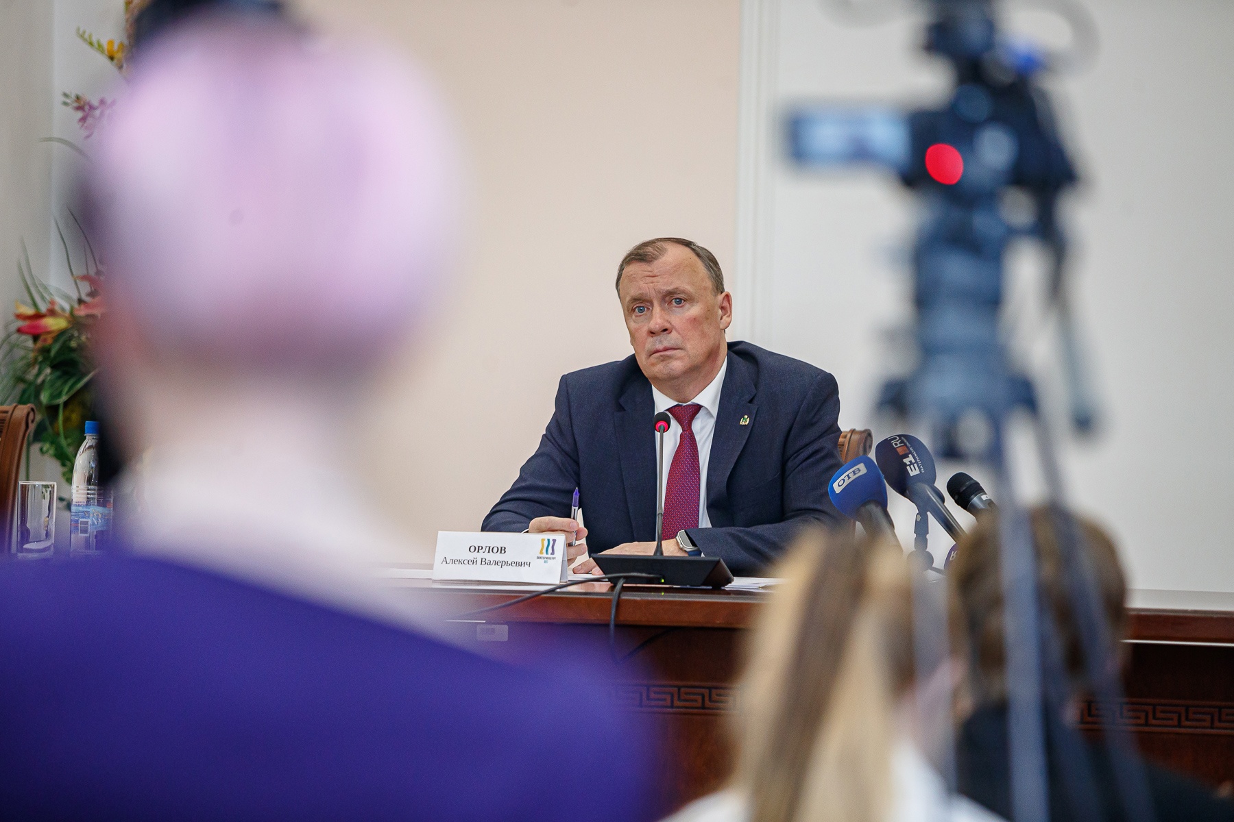 Глава Екатеринбурга комментирует результаты прокурорской проверки и планы по сокращению нестационарных объектов города Глава Екатеринбурга комментирует результаты прокурорской проверки и планы по сокращению нестационарных объектов города